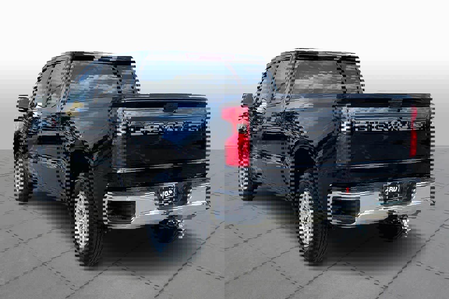 Used 2021 Chevrolet Silverado 1500 LT image 11