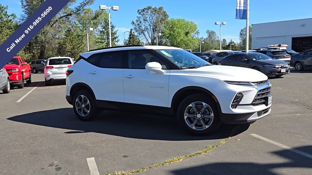 New 2026 Chevrolet Blazer LT w/ Convenience Package image 3