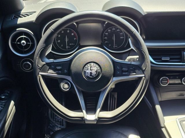 Used 2019 Alfa Romeo Stelvio Ti Sport w/ Quick Order Package 22S Sport AWD/4WD image 22