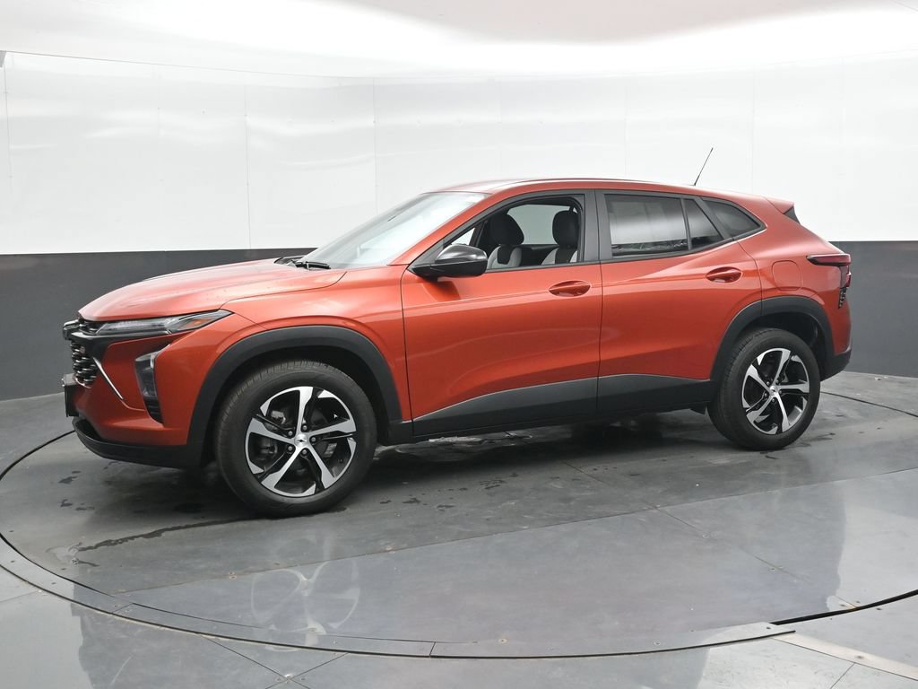 Used 2024 Chevrolet Trax RS FWD image 7