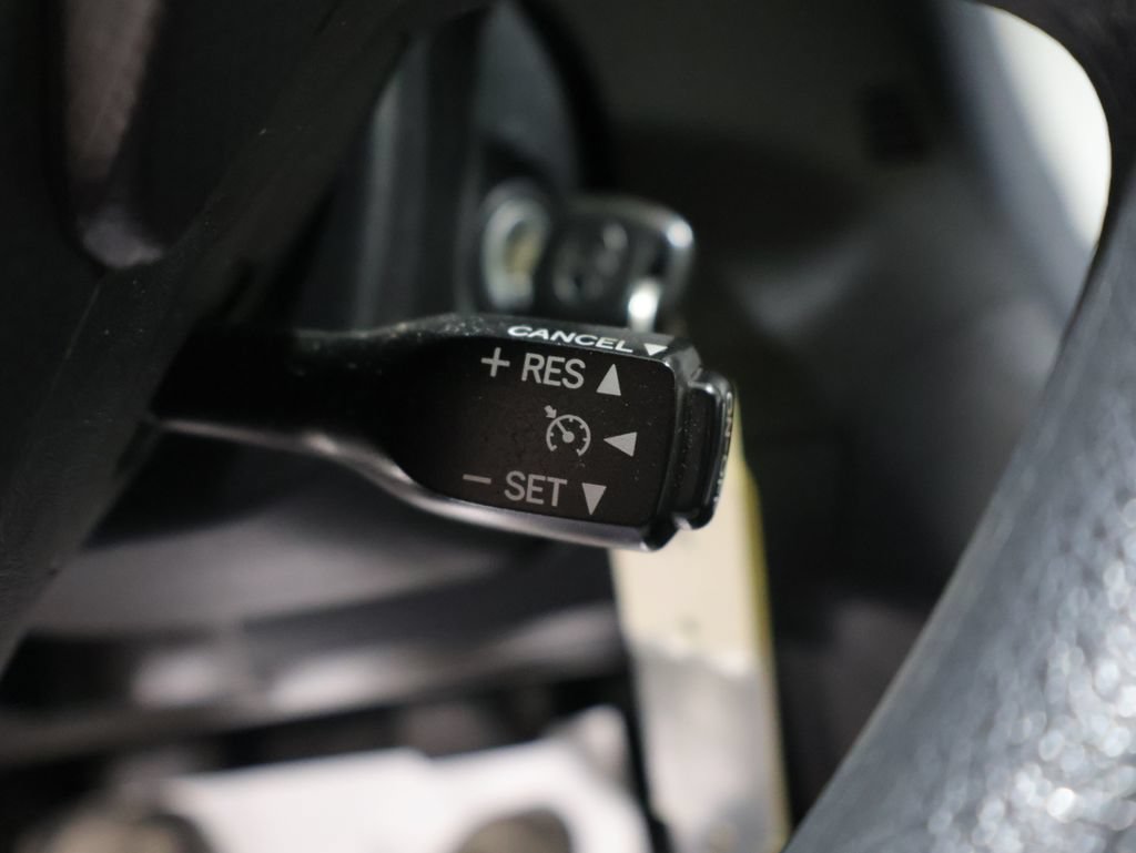 Used 2009 Toyota Matrix FWD image 26