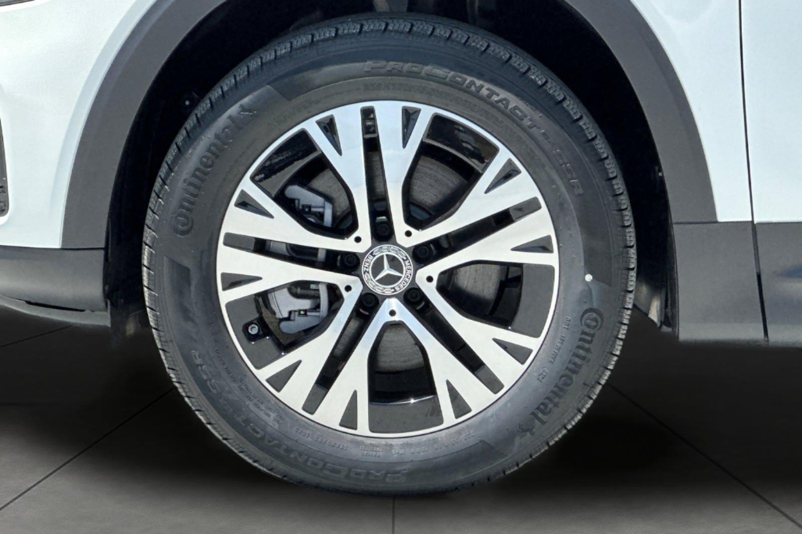 New 2025 Mercedes-Benz GLB 250 4MATIC image 25