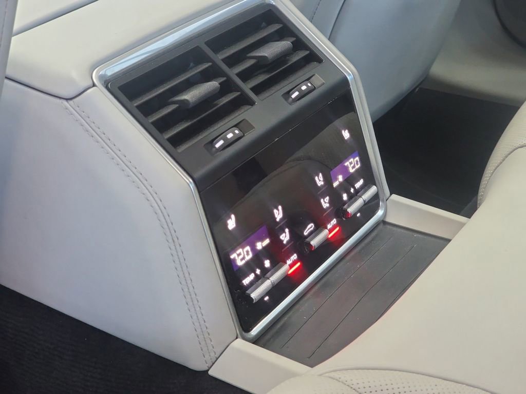 Used 2018 Porsche Panamera Turbo w/ Sport Package image 20