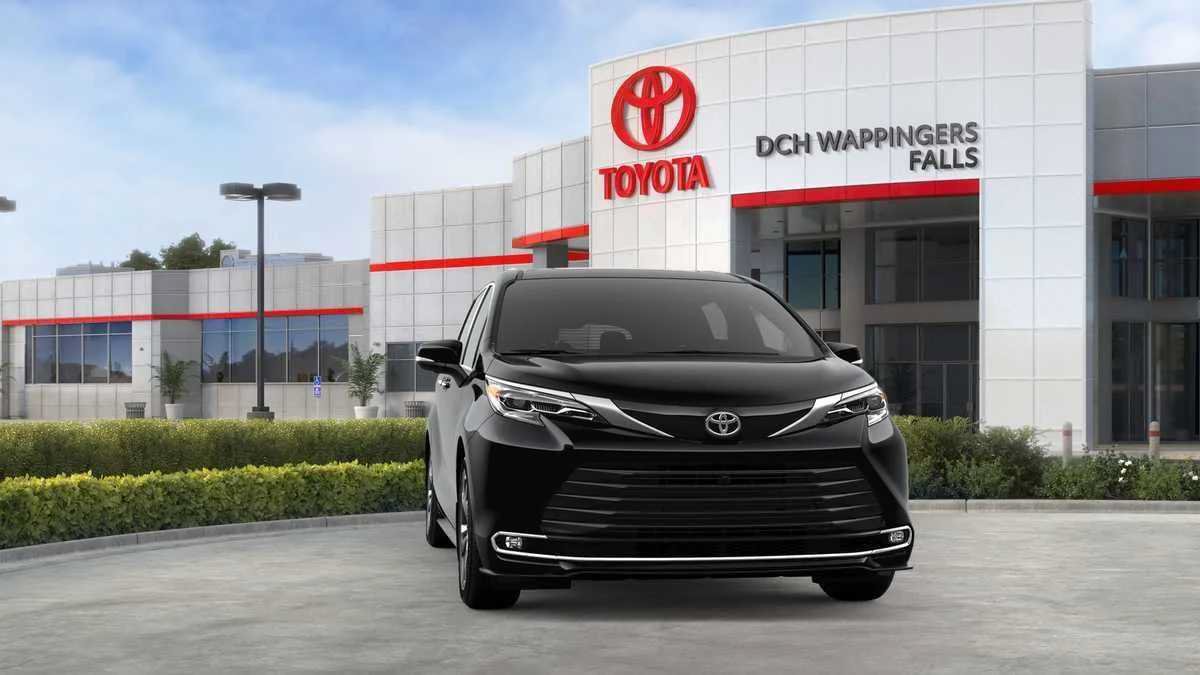 New 2026 Toyota Sienna Platinum AWD/4WD image 40