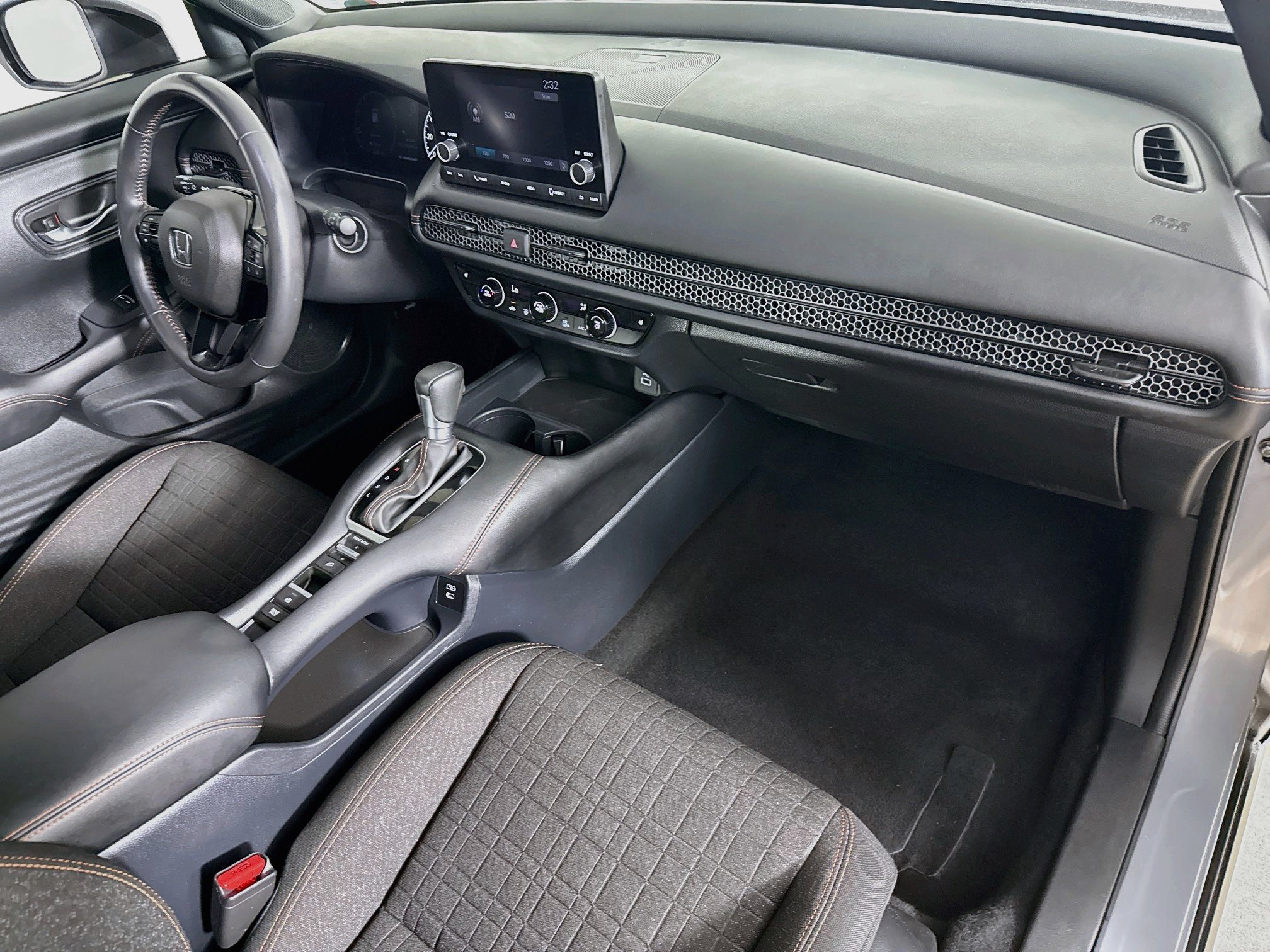 Used 2025 Honda HR-V Sport image 35