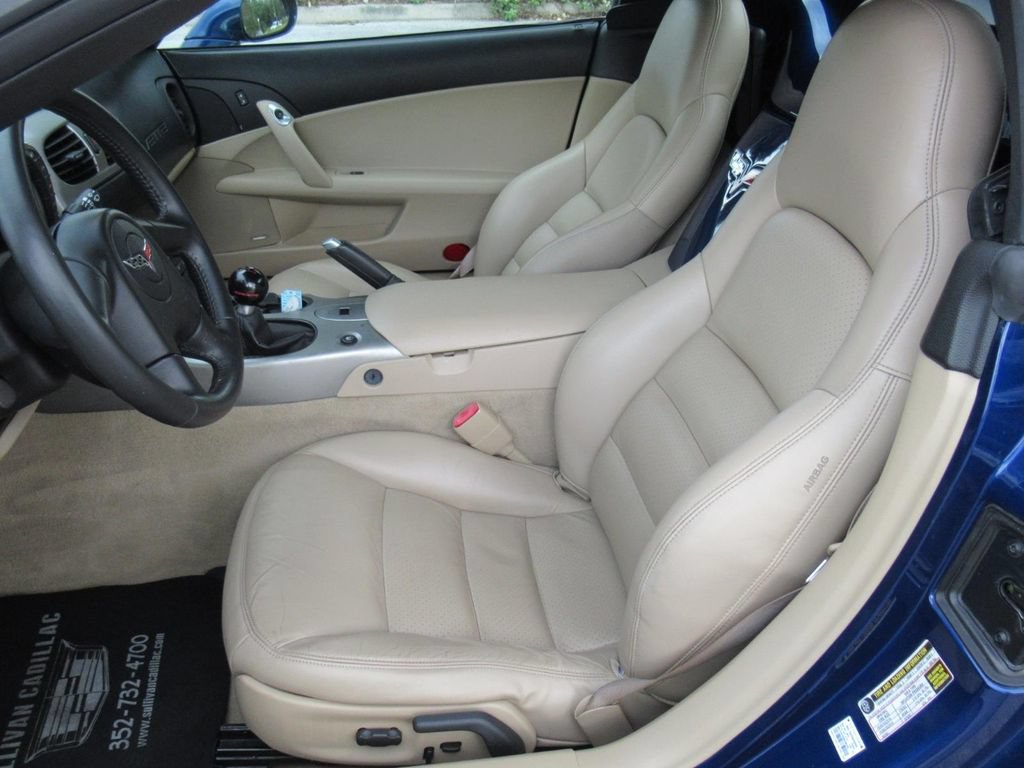 Used 2005 Chevrolet Corvette Convertible w/ Preferred Equipment Group RWD image 14