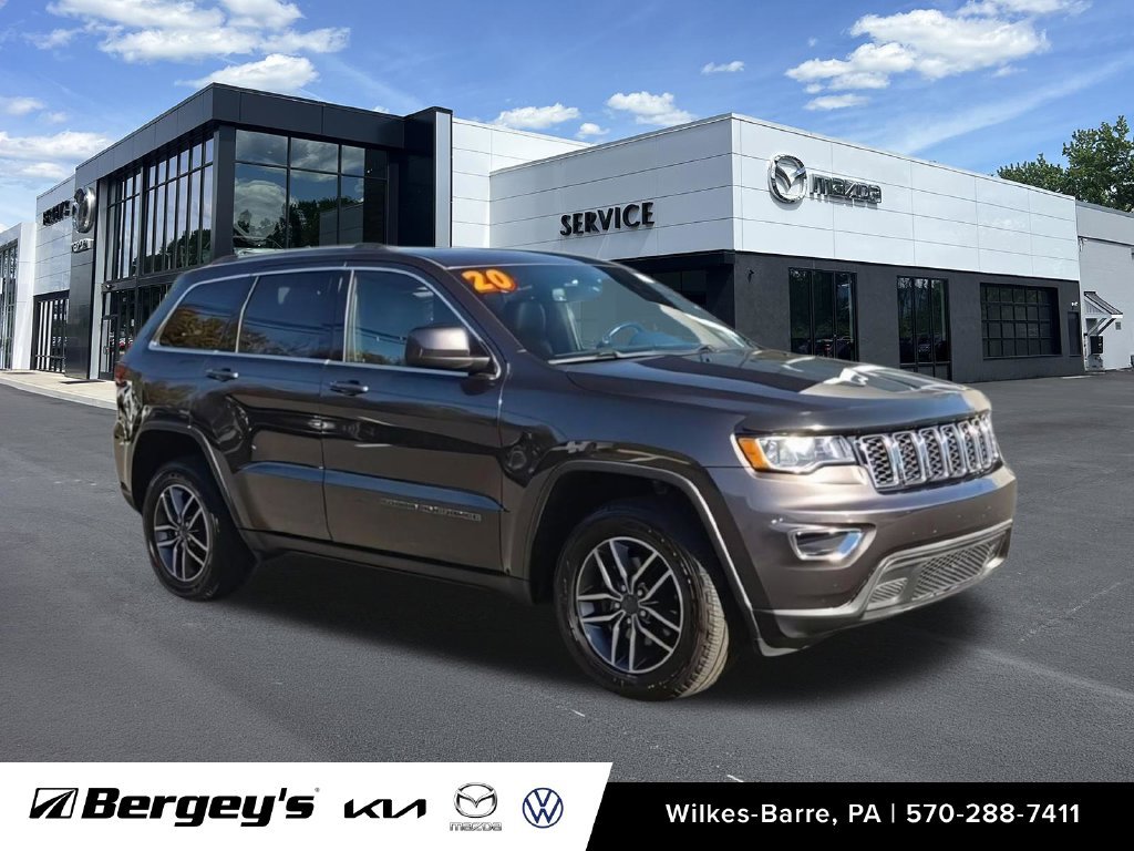 Used 2020 Jeep Grand Cherokee Laredo w/ Security & Convenience Group AWD/4WD image 2