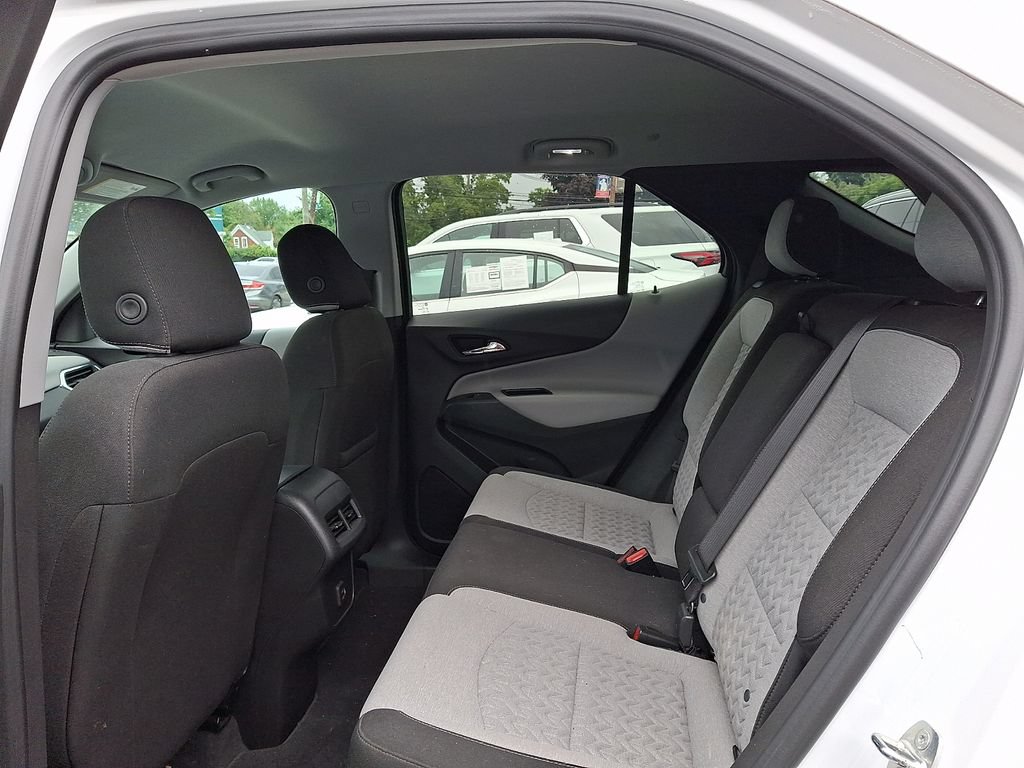 Used 2023 Chevrolet Equinox LS w/ LS Convenience Package FWD image 10