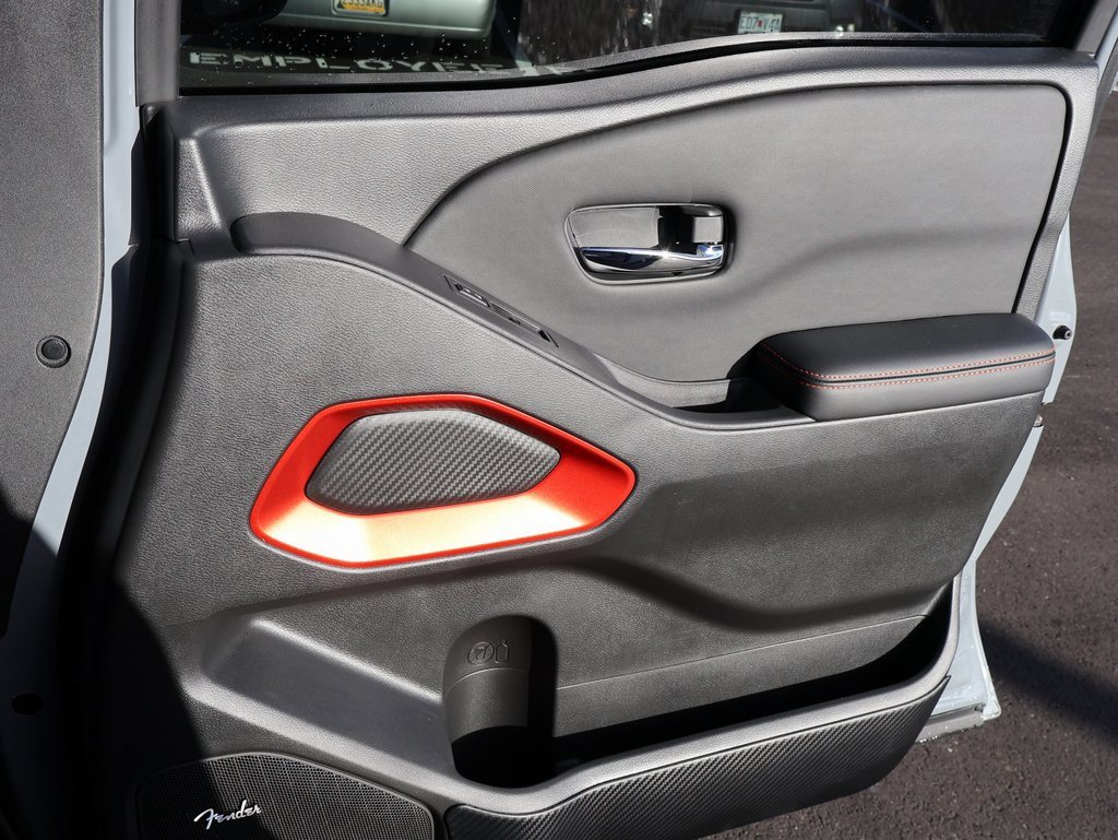 Used 2023 Nissan Frontier PRO-4X w/ Pro Convenience Package image 11