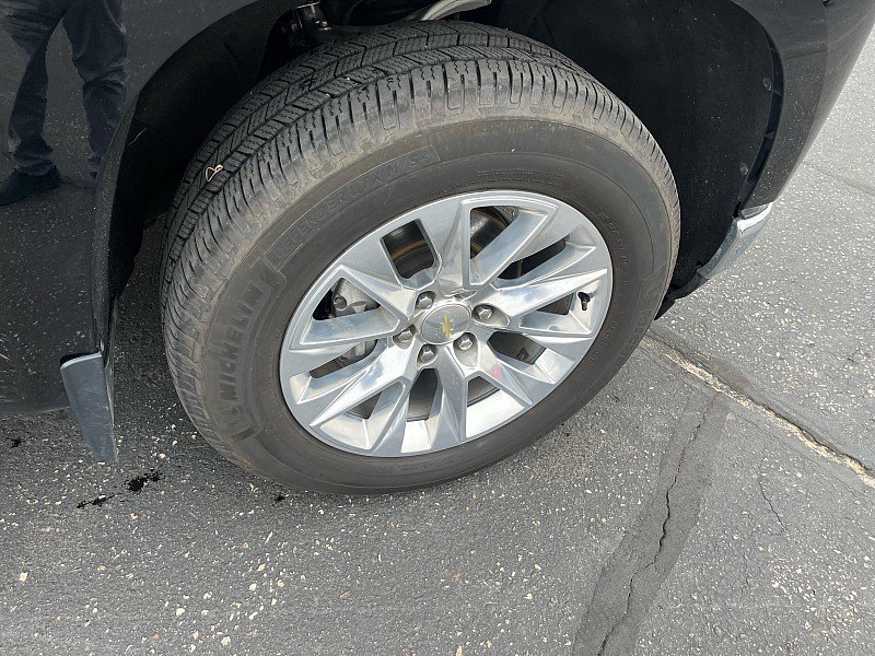 Used 2019 Chevrolet Silverado 1500 LTZ w/ LTZ Plus Package AWD/4WD image 10