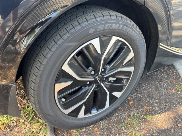 Used 2022 Kia EV6 Wind RWD image 7