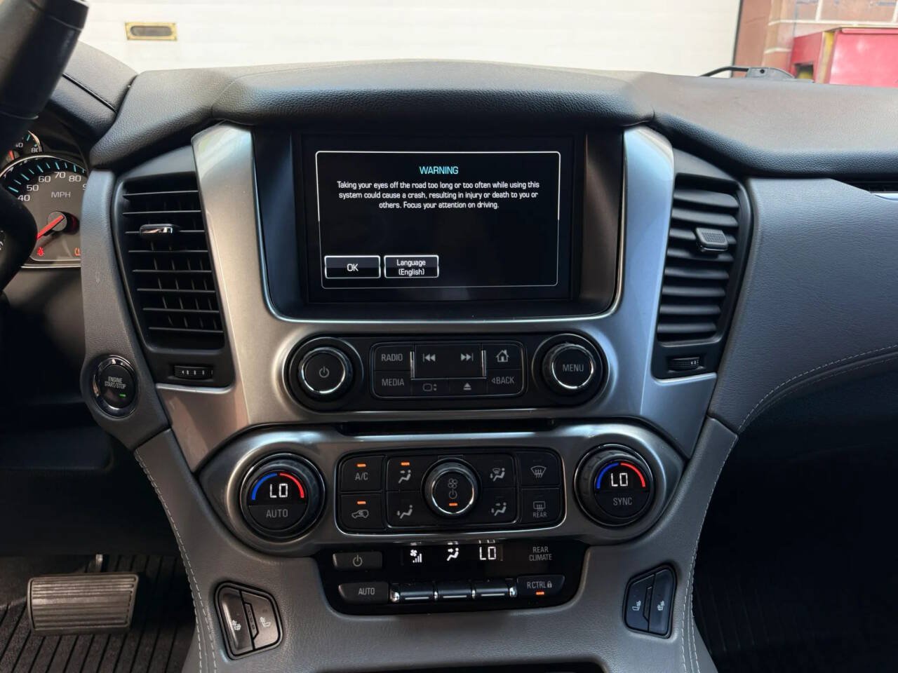 Used 2019 Chevrolet Tahoe LT w/ LT Signature Package AWD/4WD image 10