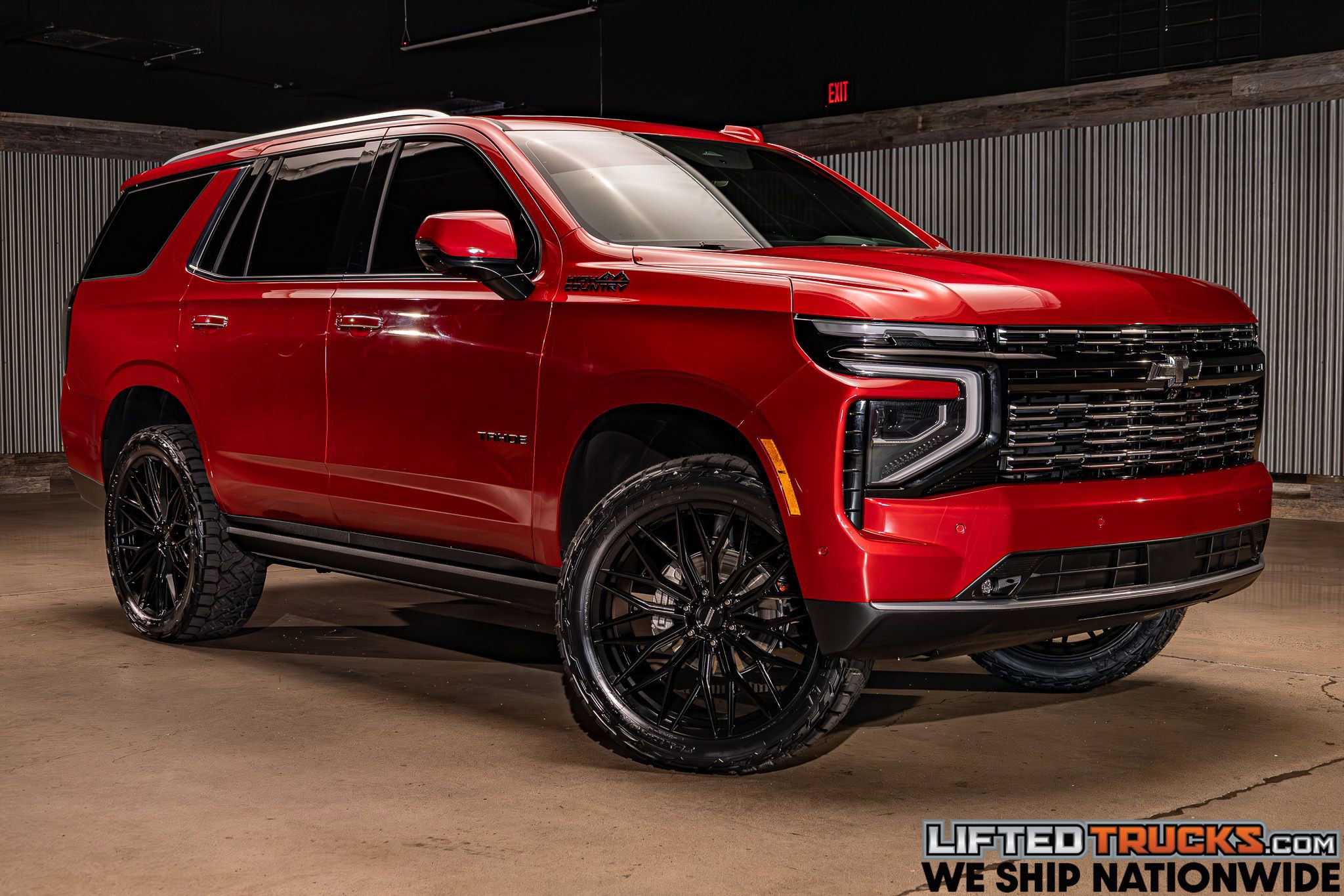 Used 2025 Chevrolet Tahoe High Country AWD/4WD image 1