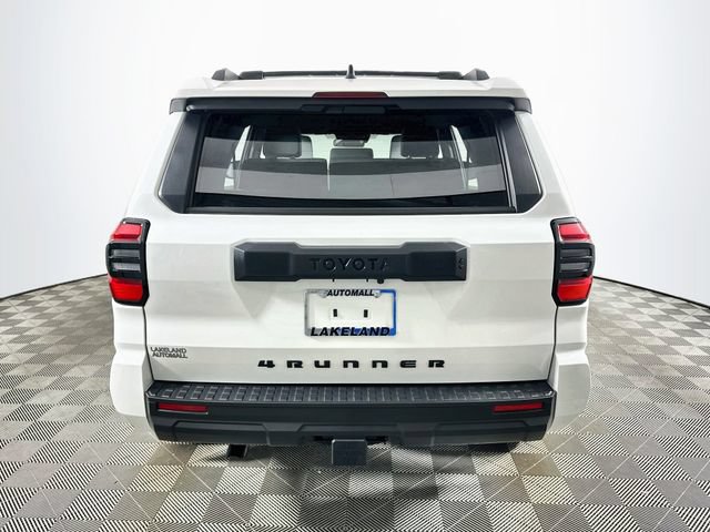 Used 2025 Toyota 4Runner SR5 AWD/4WD image 4