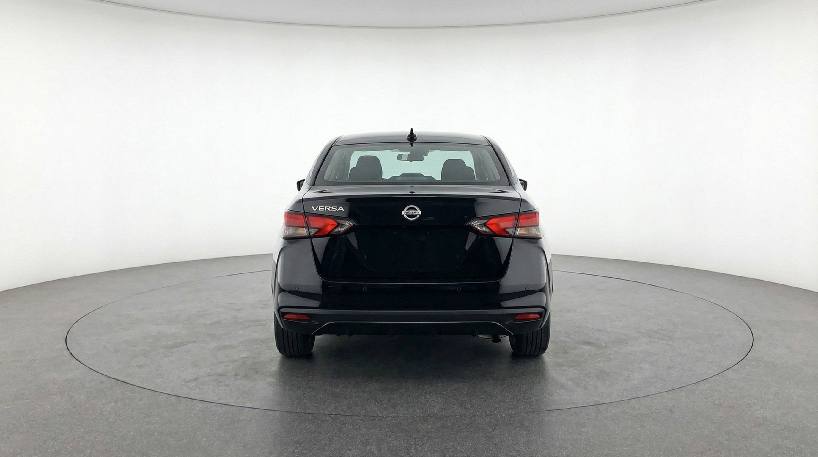 Used 2025 Nissan Versa SV image 7