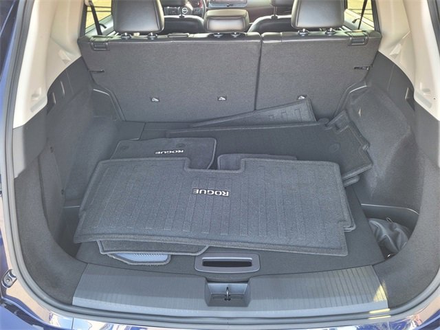Used 2024 Nissan Rogue Platinum w/ Platinum Premium Package image 7