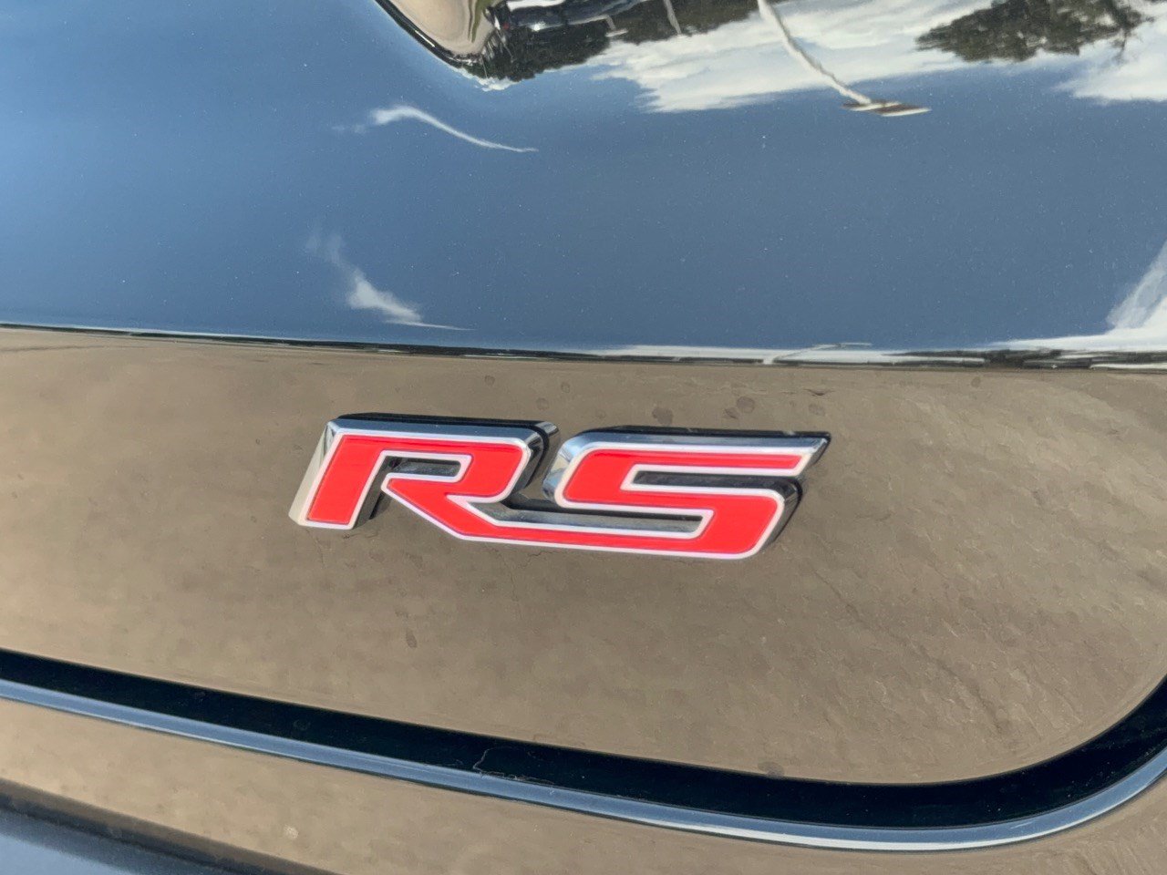 Certified 2025 Chevrolet Trax RS w/ Sunroof Package FWD image 32