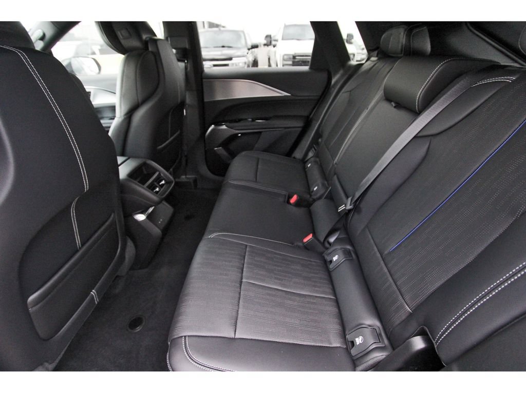 New 2027 Cadillac Lyriq Sport AWD/4WD image 7