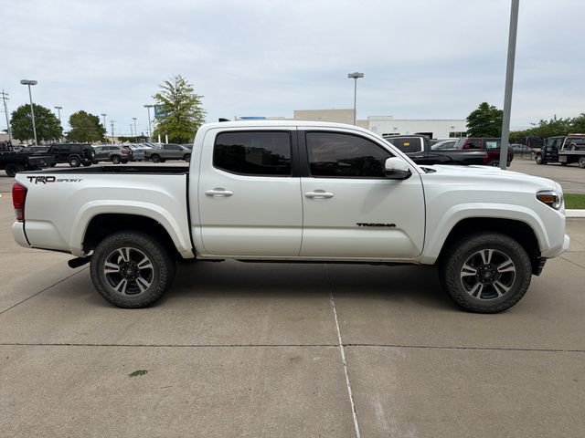 Used 2017 Toyota Tacoma TRD Sport w/ Tow Package image 6