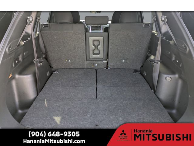 Used 2024 Mitsubishi Outlander ES image 12