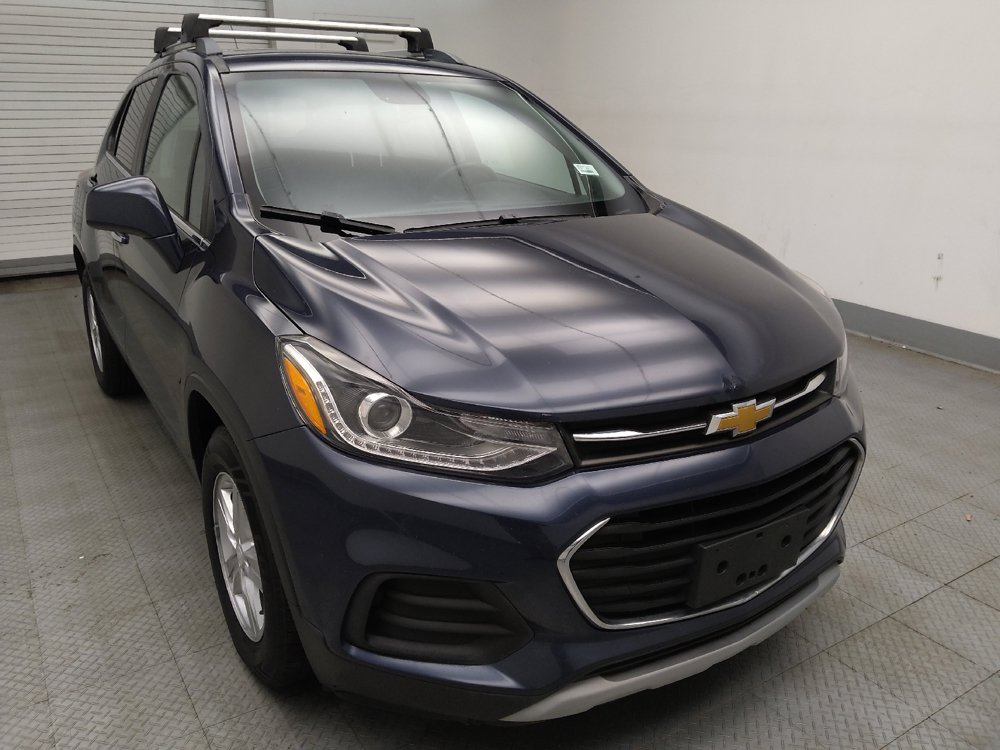 Used 2018 Chevrolet Trax LT w/ Sun & Sound Package FWD image 13