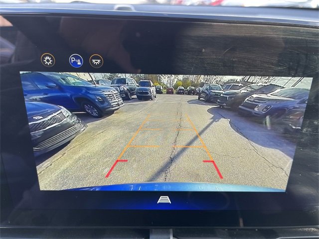 Used 2025 Chevrolet Equinox LT image 17