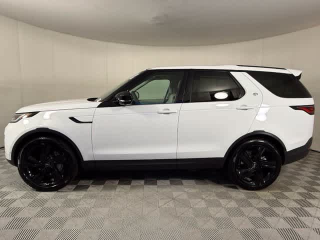 New 2026 Land Rover Discovery S AWD/4WD image 3