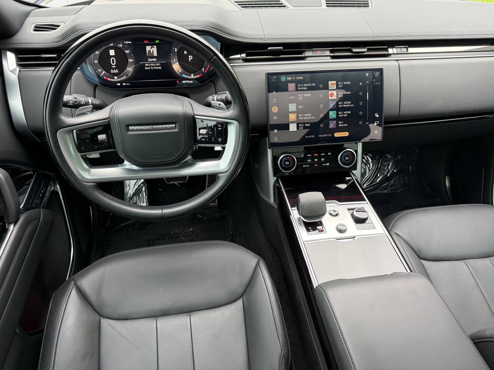 Certified 2023 Land Rover Range Rover SE AWD/4WD image 12