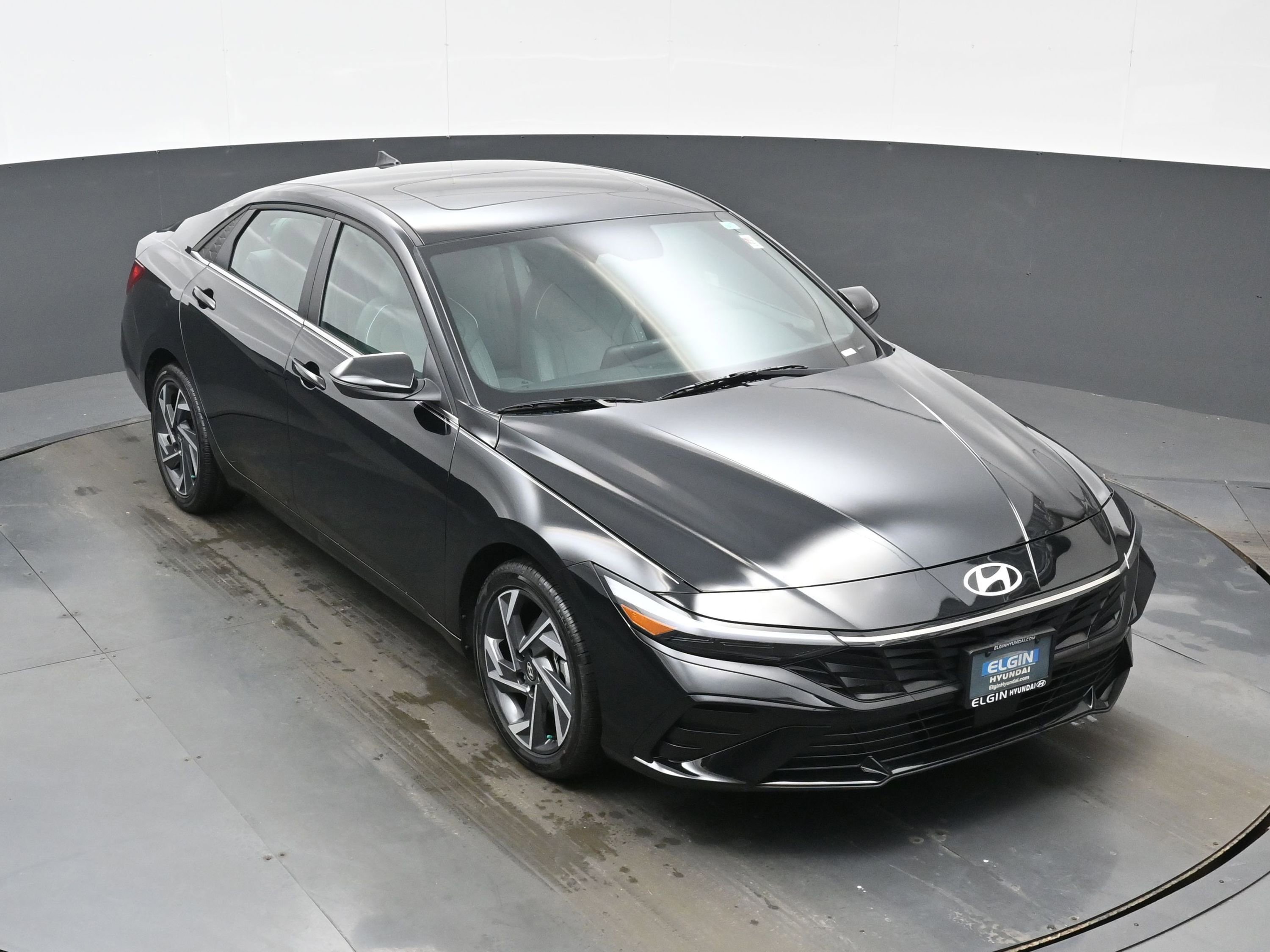 Certified 2025 Hyundai Elantra Limited image 39