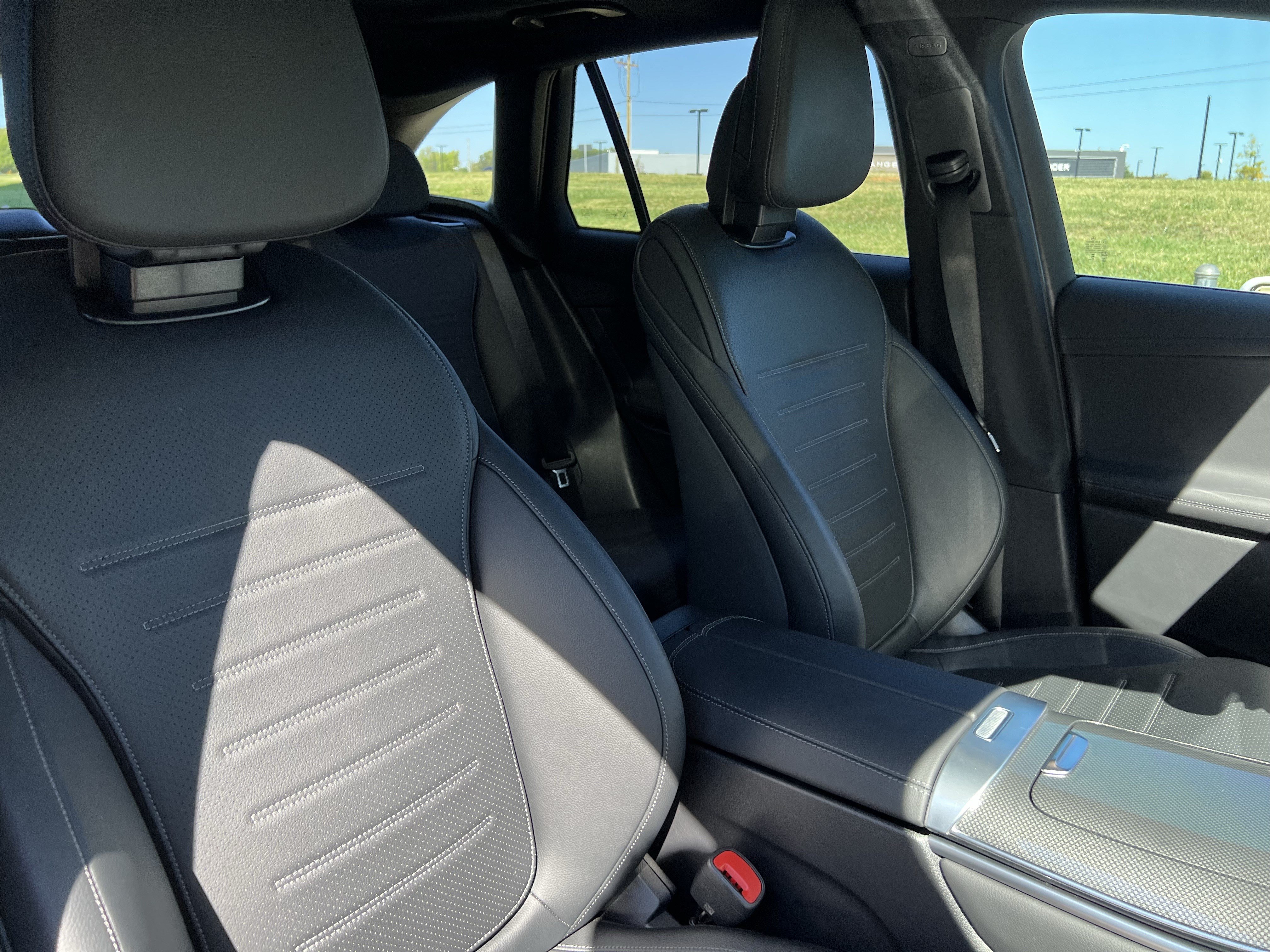 Certified 2026 Mercedes-Benz GLC 300 image 35