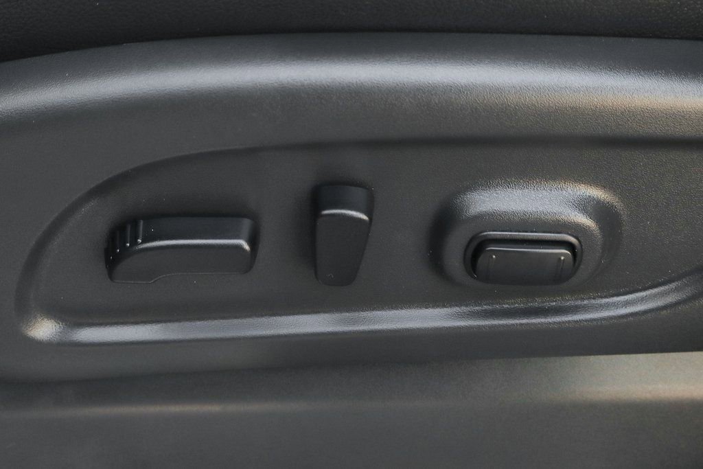 Used 2023 Nissan Titan PRO-4X w/ Pro-4x Convenience Package image 21