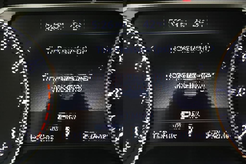 Used 2024 Nissan Pathfinder SV image 17