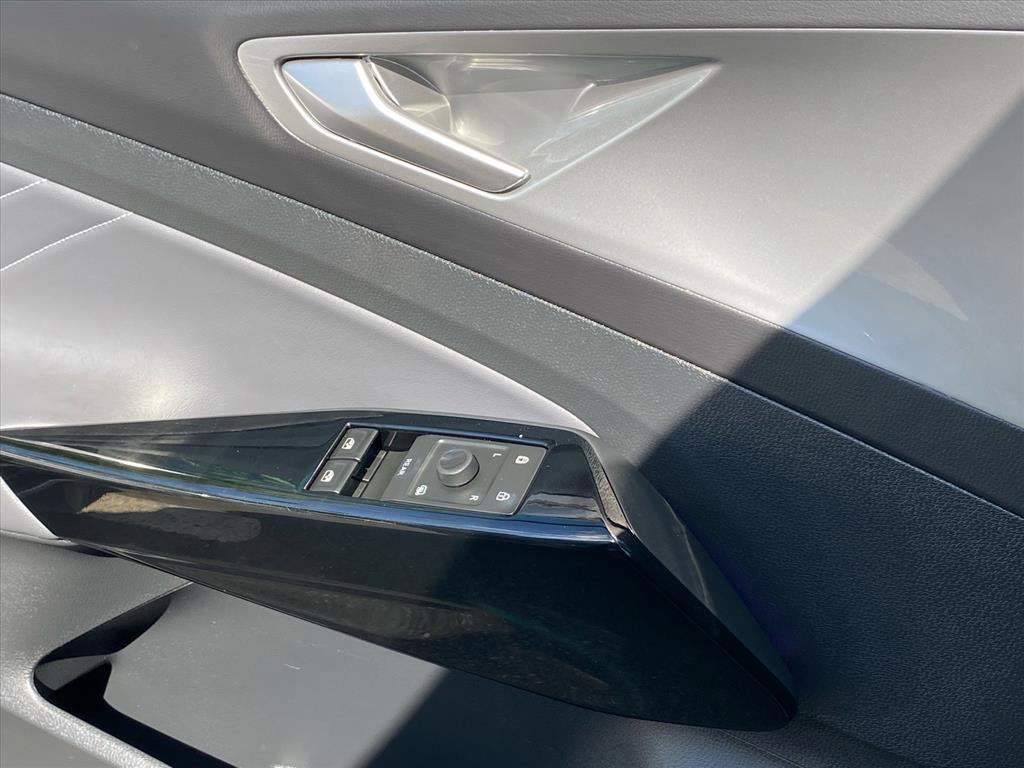 Certified 2023 Volkswagen ID.4 Pro S AWD/4WD image 18