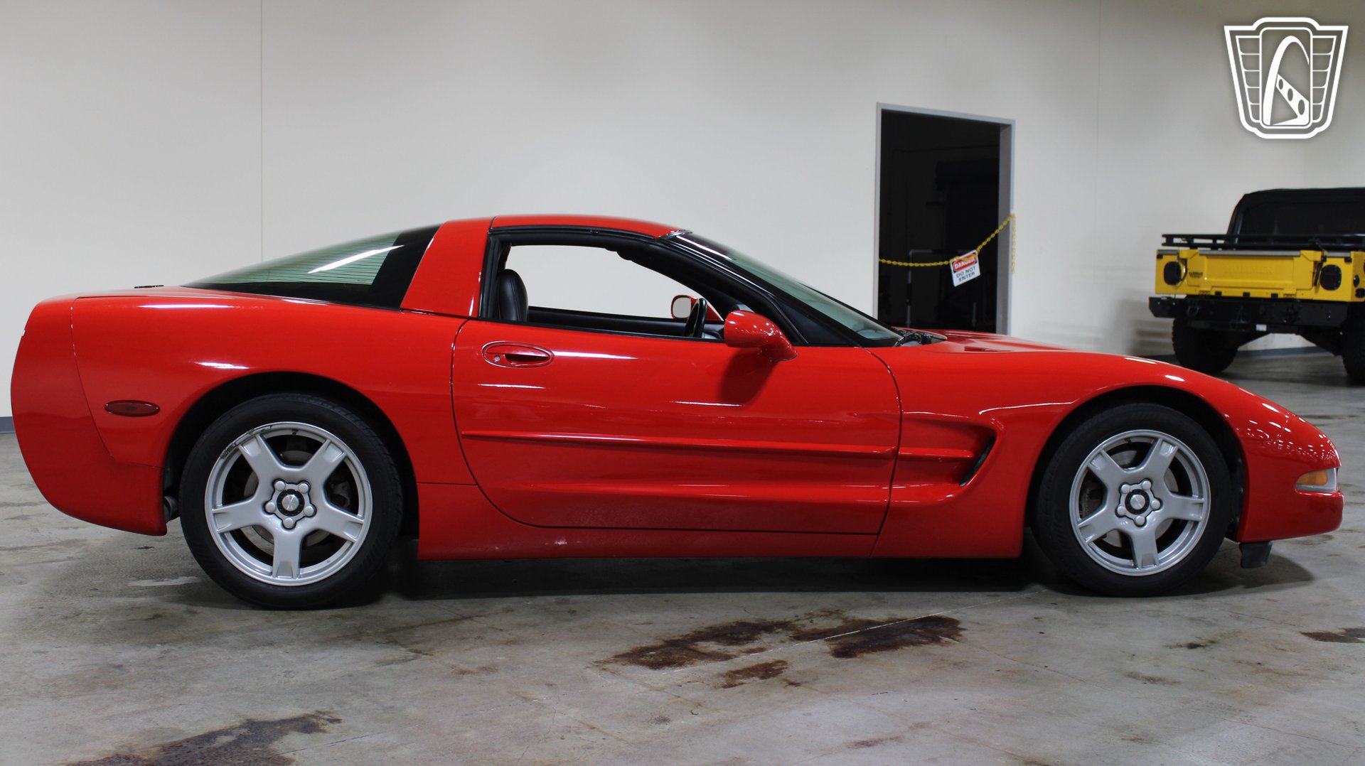 Used 1998 Chevrolet Corvette Coupe w/ Roof Pkg RWD image 36