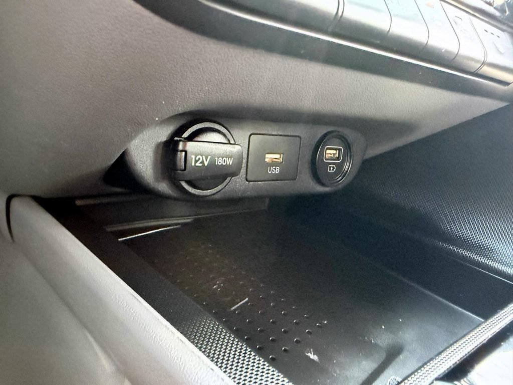 Certified 2023 Hyundai Elantra SEL w/ Convenience Package FWD image 21