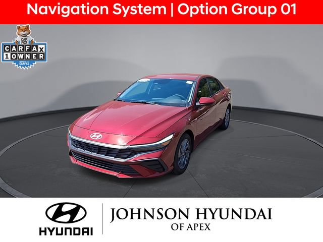 Certified 2024 Hyundai Elantra SEL FWD image 3