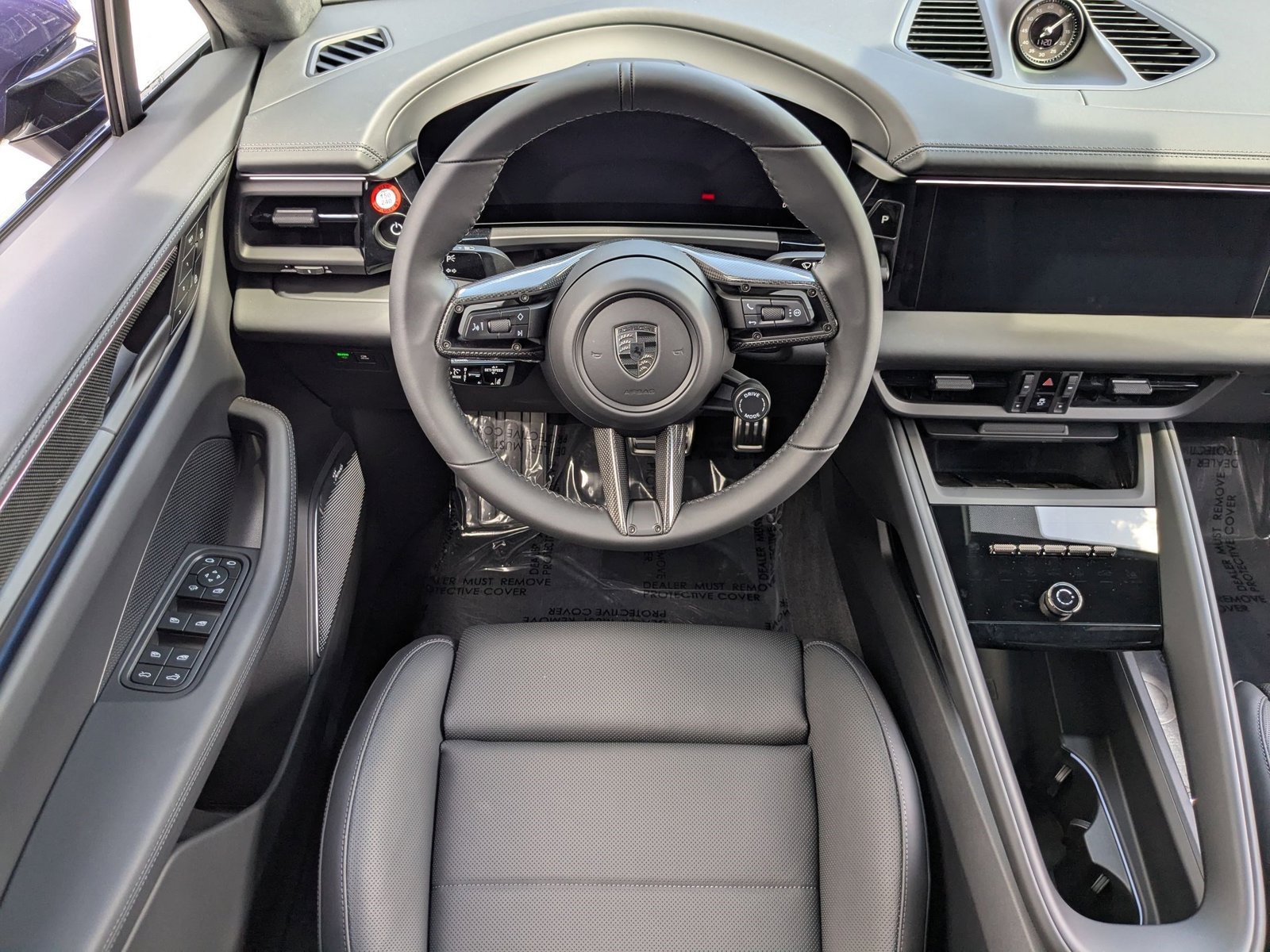 New 2025 Porsche Macan Turbo Electric AWD/4WD image 16