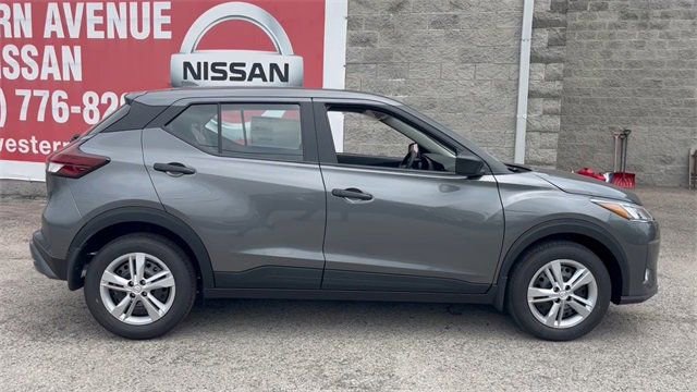 New 2025 Nissan Kicks Play S image 21