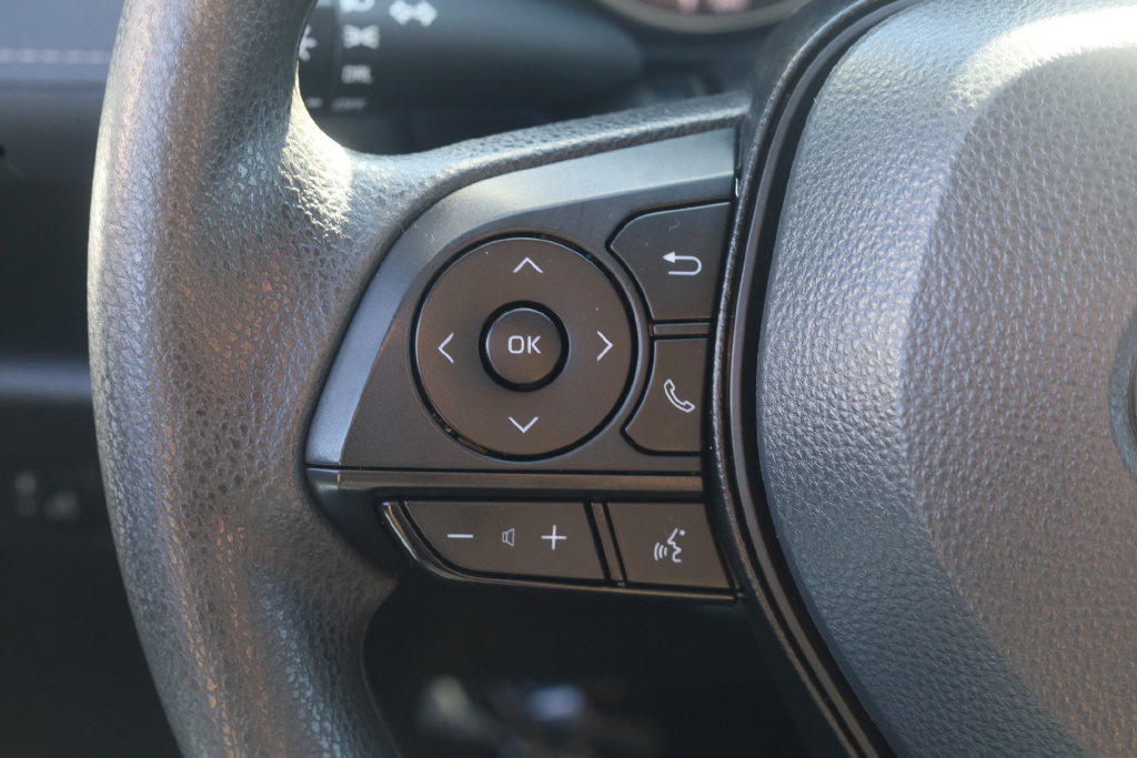 Used 2024 Toyota RAV4 LE AWD/4WD image 10