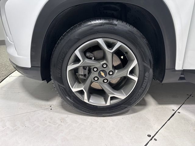 Used 2024 Chevrolet Trax LT w/ Driver Confidence Package image 5
