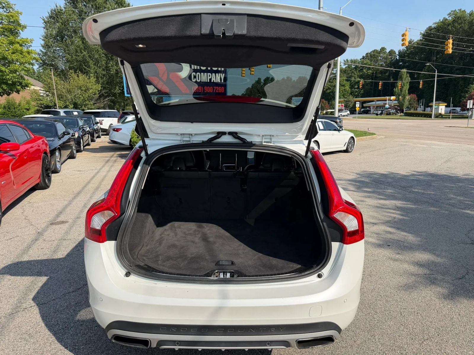 Used 2018 Volvo V60 T5 Cross Country w/ Convenience Package AWD/4WD image 30