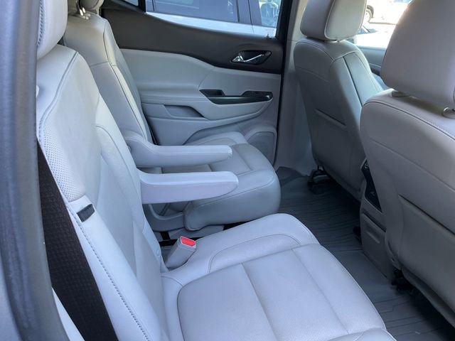 Used 2019 GMC Acadia SLT w/ LPO, Floor Liner Package image 8
