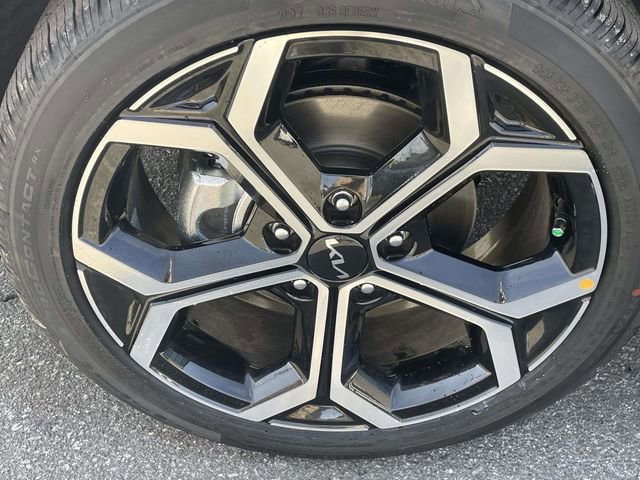 New 2026 Kia Niro SX Touring image 6