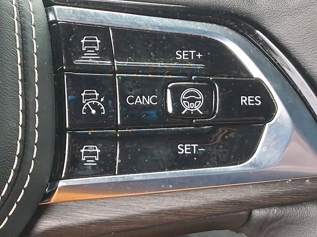 Used 2024 Jeep Grand Cherokee Overland w/ Adv Protech Group III AWD/4WD image 22