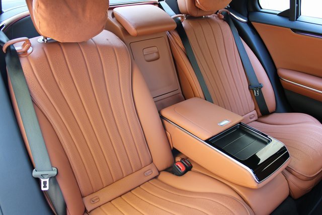 Used 2022 Mercedes-Benz S 500 4MATIC w/ 3D Technology Package image 15