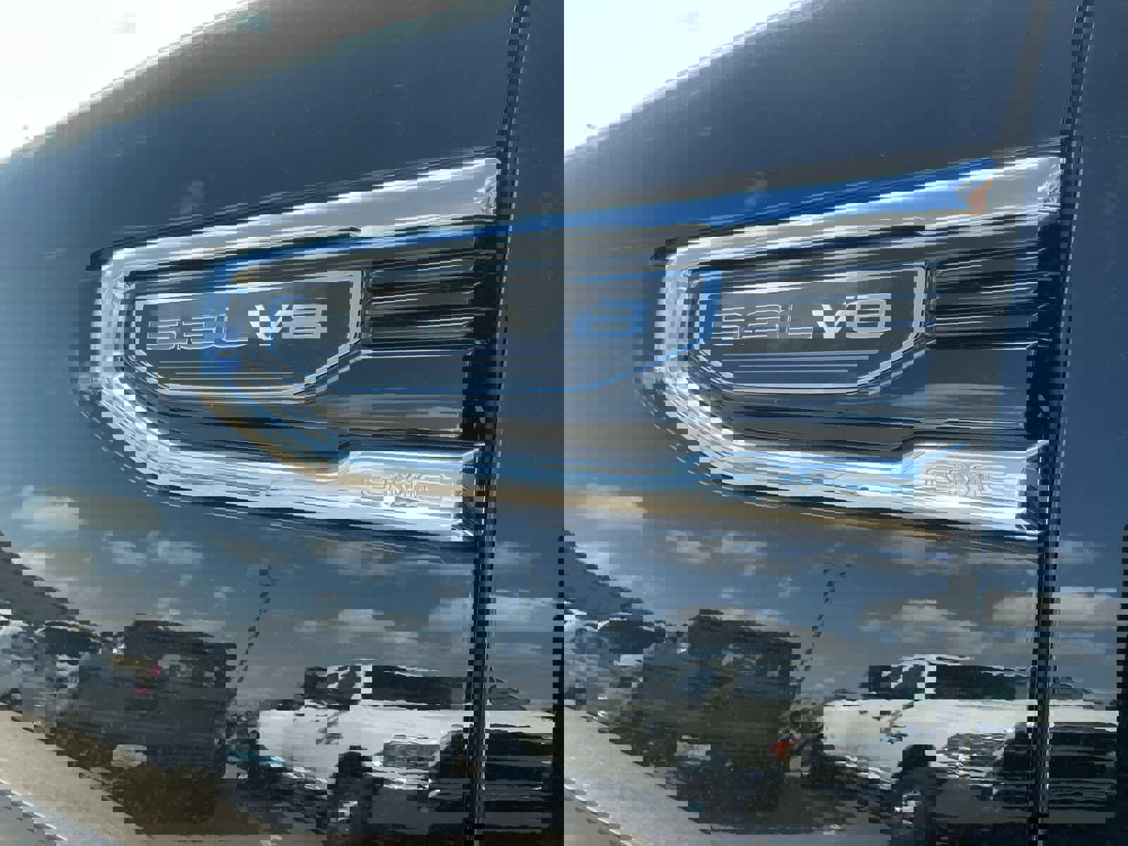 Used 2019 GMC Sierra 1500 SLT w/ SLT Premium Plus Package image 21