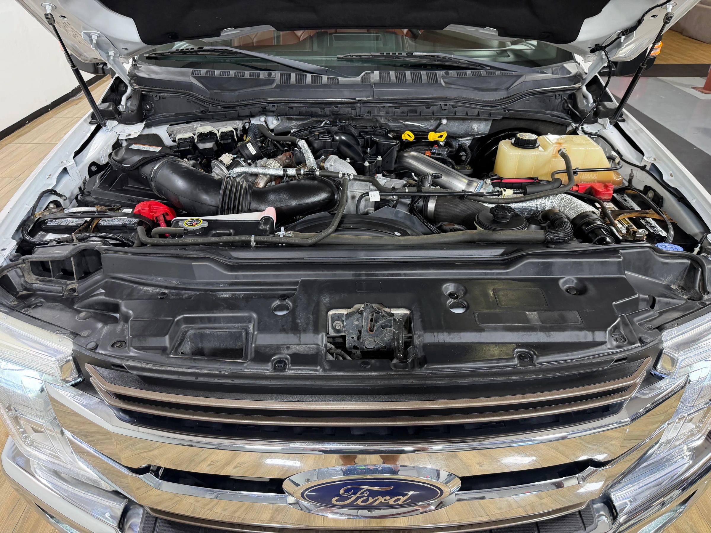 Used 2018 Ford F250 King Ranch w/ King Ranch Ultimate Package AWD/4WD image 12