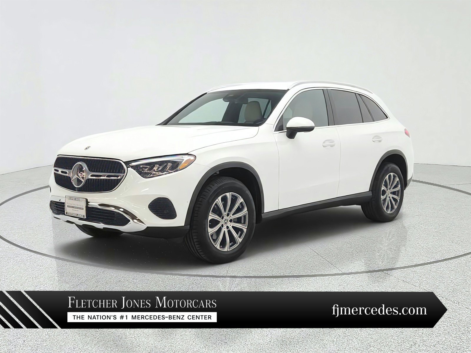 Used 2026 Mercedes-Benz GLC 300 image 1