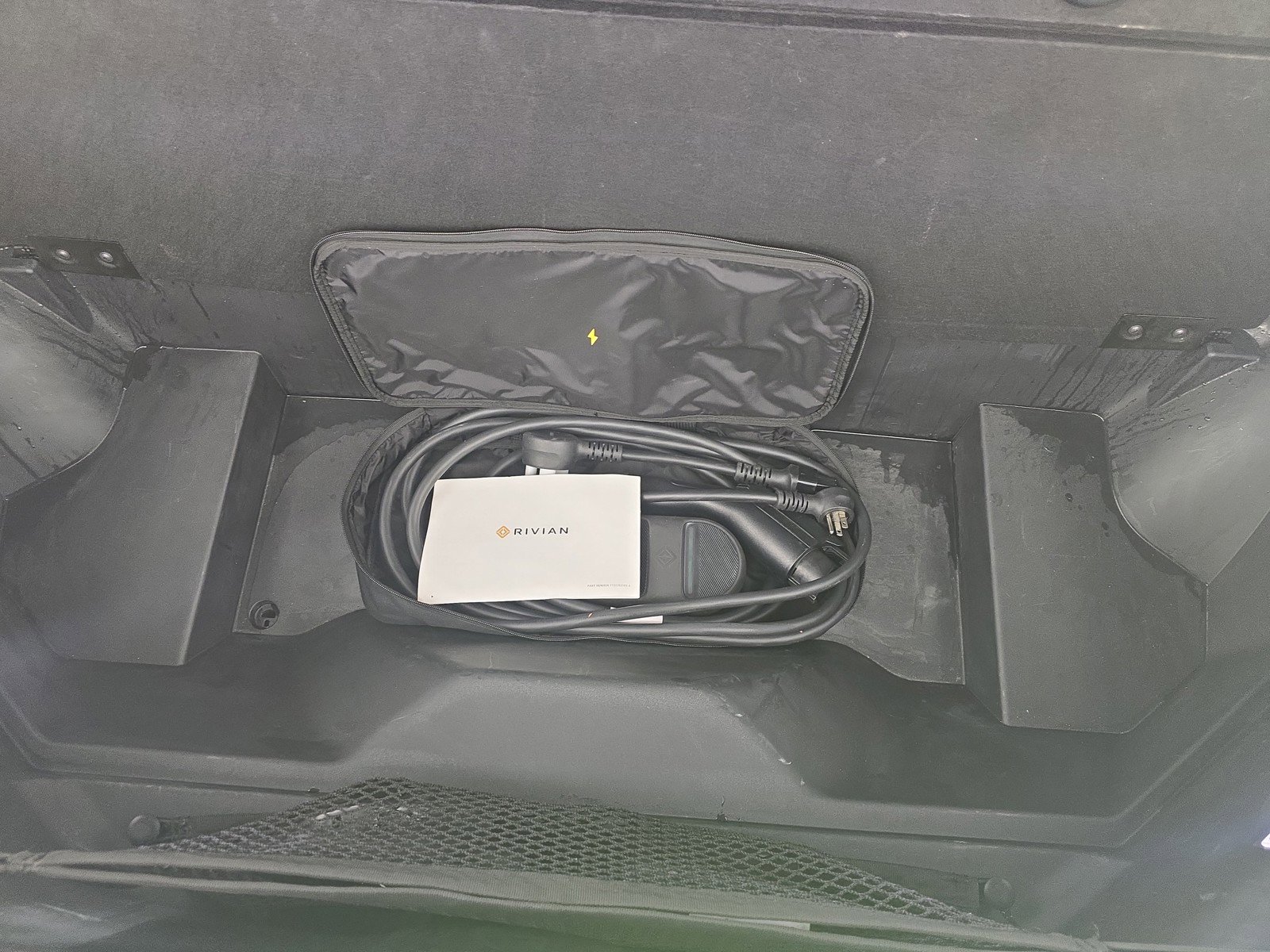 Used 2022 Rivian R1T Adventure image 14