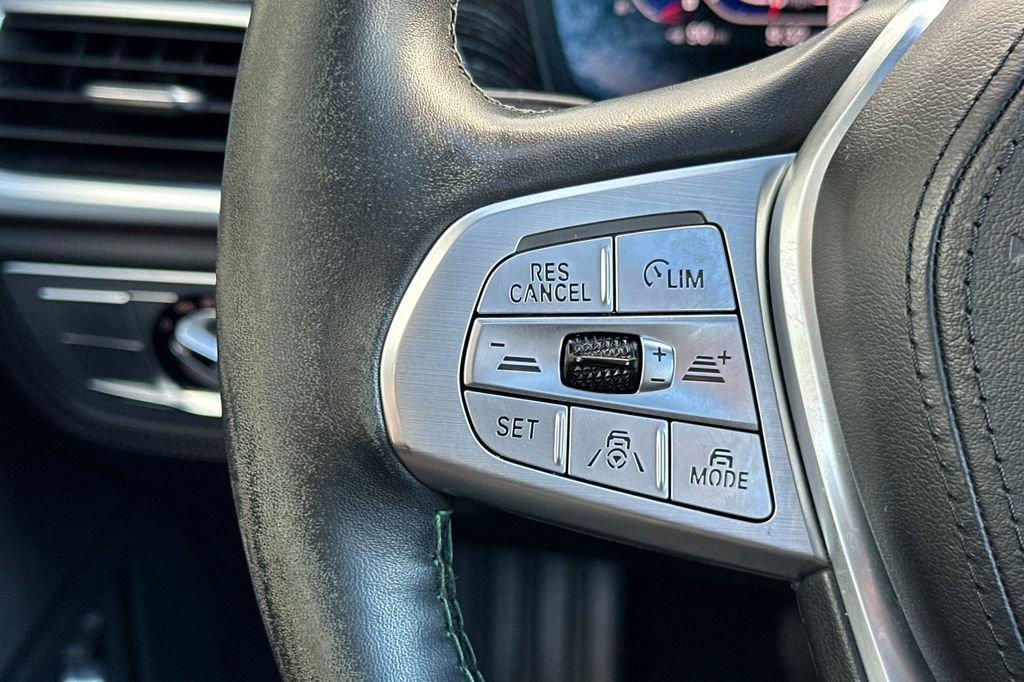 Used 2022 BMW ALPINA B7 xDrive w/ Luxury Rear Seating Package AWD/4WD image 27